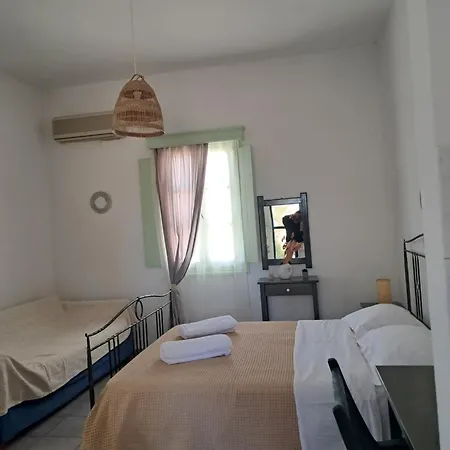 Marathos Apartament *